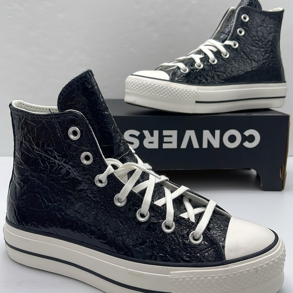 Converse WMNS High-Tops Platform Sneakers CTAS LIFT HI
BLACK/EGRET/BLACK - Picture 15 of 16